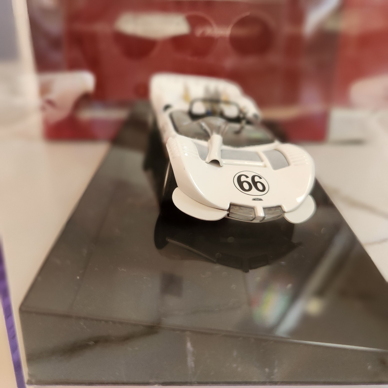MINT IN BOX AUTO ART CHAPARRAL 2 SPORT RACER 1965 #66 DIECAST CAR