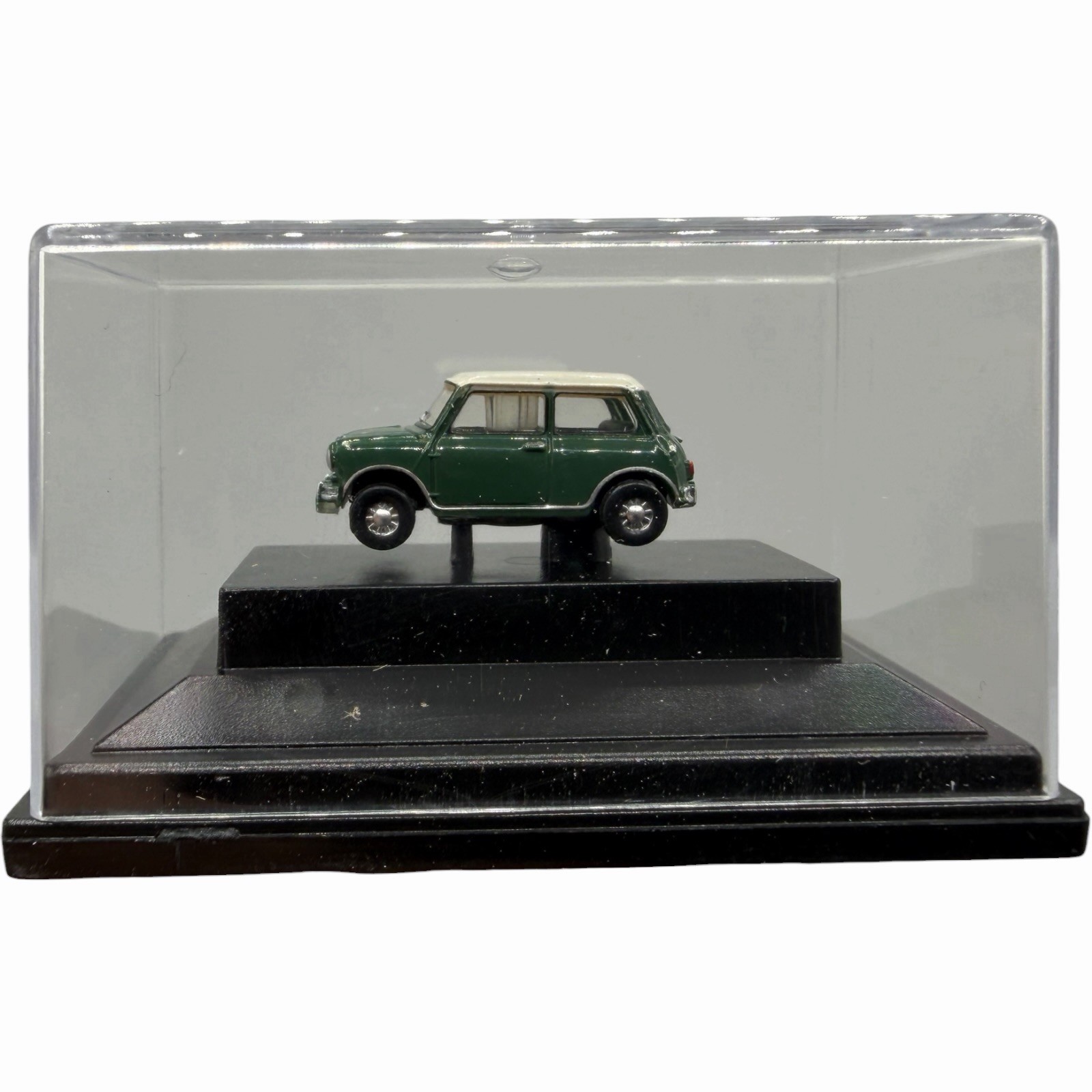 Austin Mini Cooper Almond Green with White Roof Diecast car 1:120 Scale Oxford