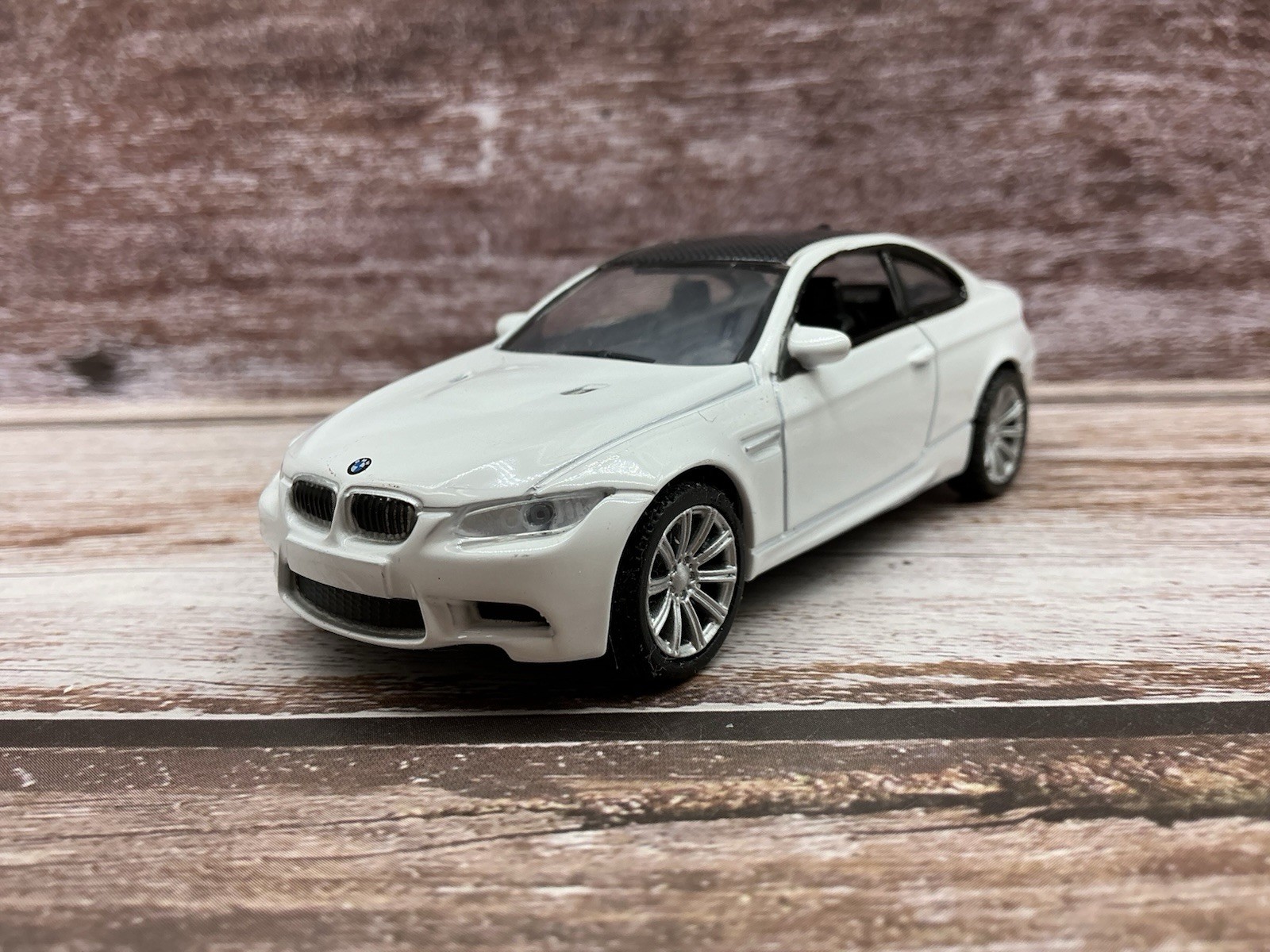 Motomax 1/43 ~ BMW M3 E92 Coupe ~ White