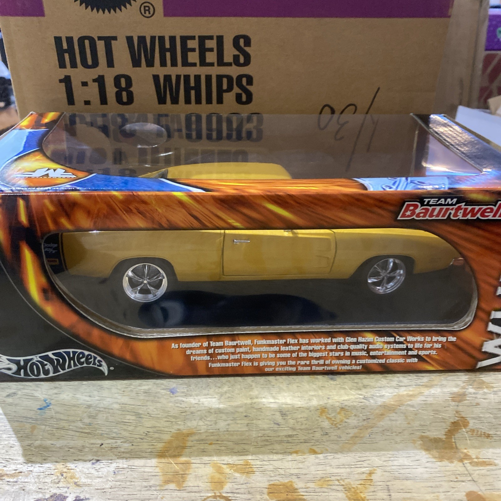 1/18 Hot Wheels 1969 Dodge Charger Team Baurtwell Whips Funkmaster Flex NIB