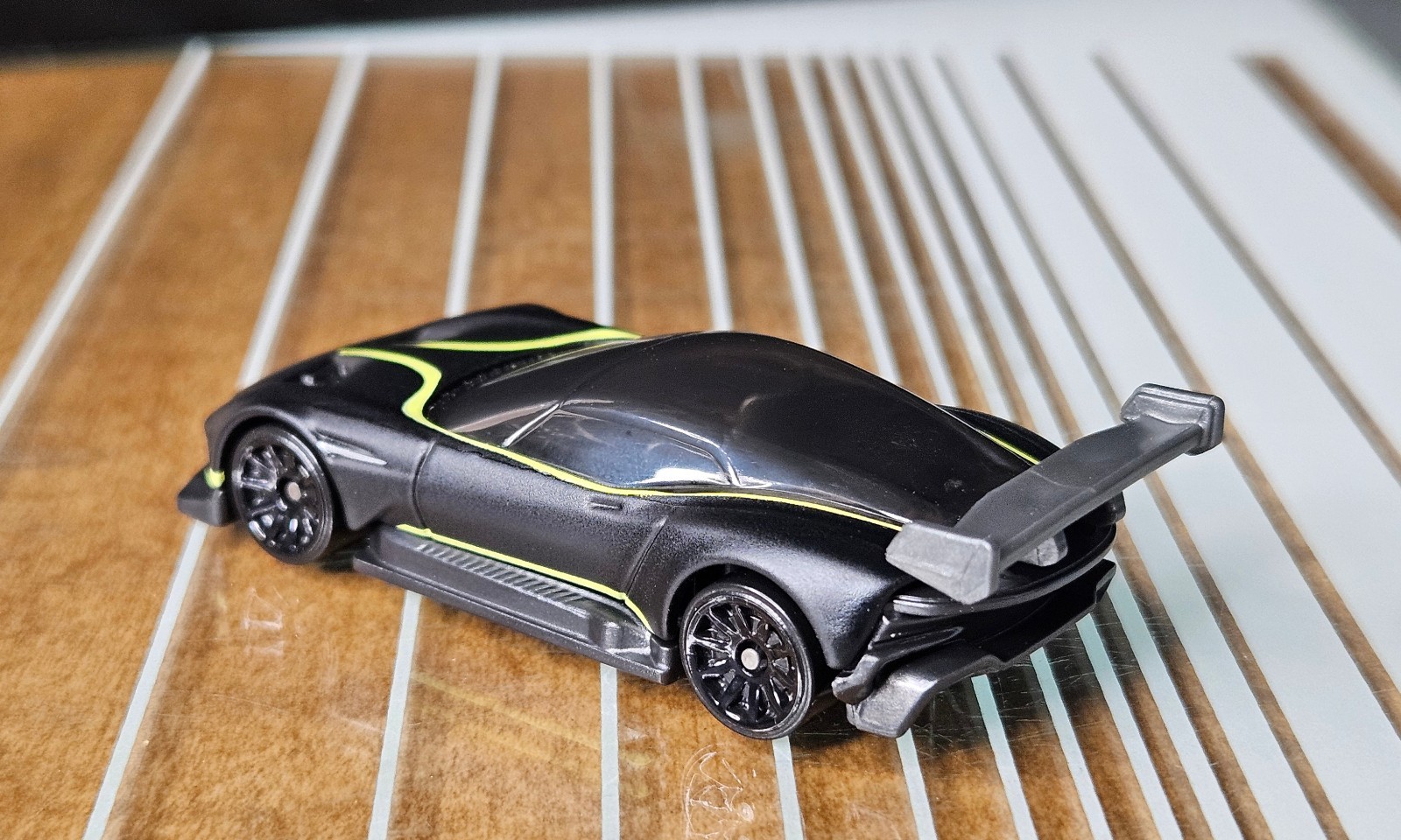 Hot Wheels 2025 HW Motor Show 5 Pack Black Aston Martin Vulcan – Loose