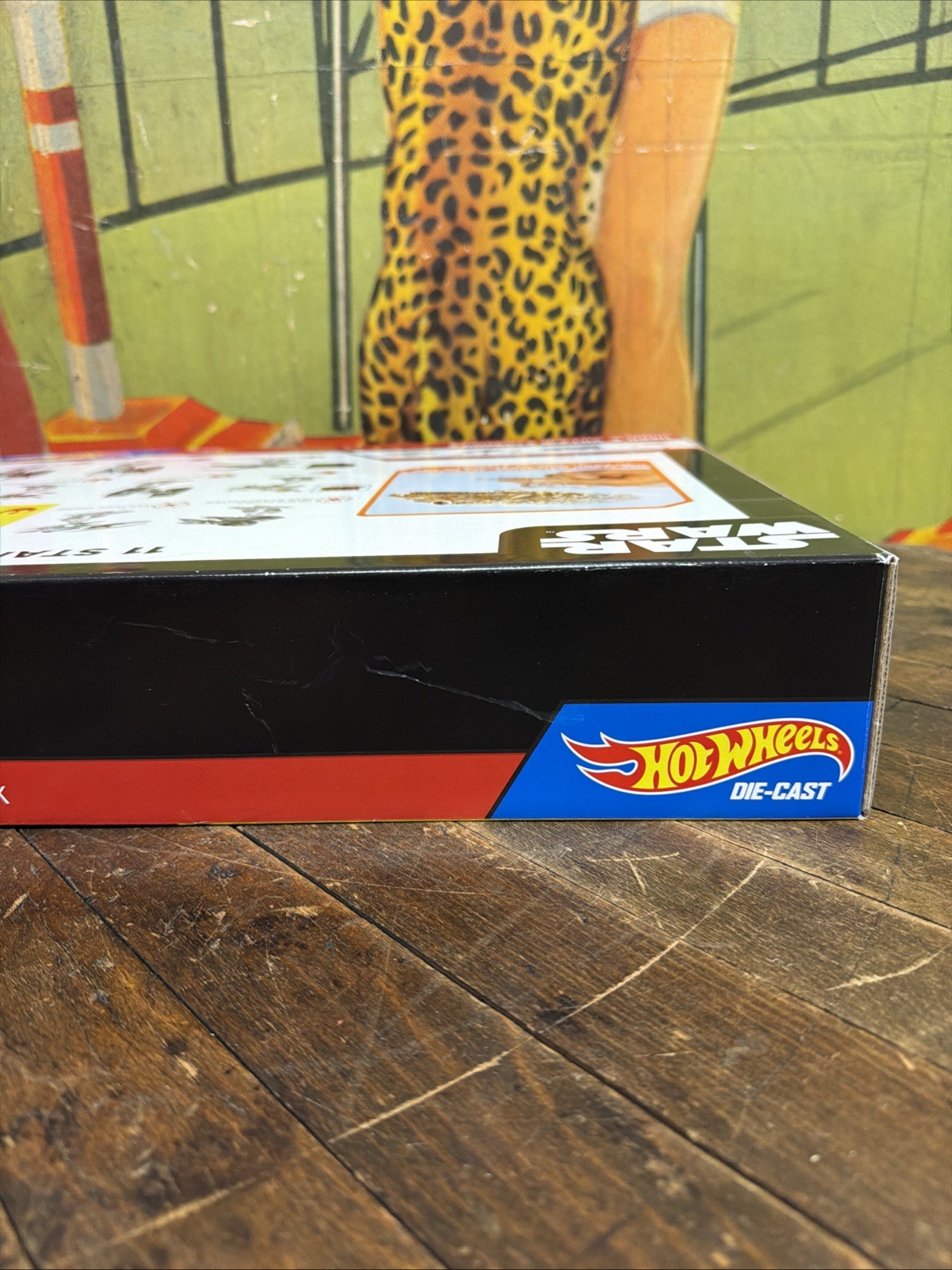 HOT WHEELS DIECAST DISNEY STAR WARS HERO & VILLAIN STARSHIPS 11 PACK FIGURE RARE