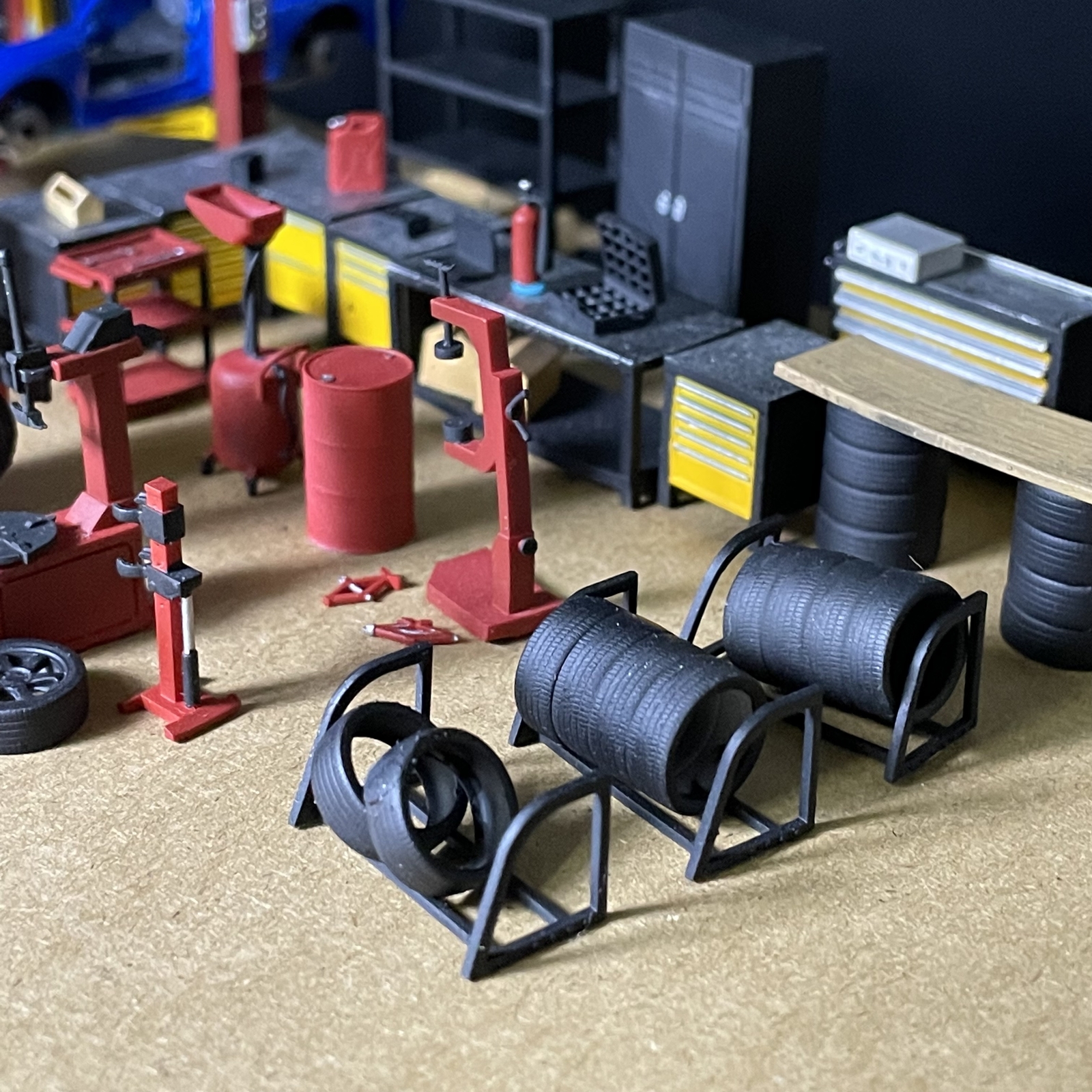 Diorama 1/64 Diecast Car Garage Model Set Repair Workshop Display Accessory Prop