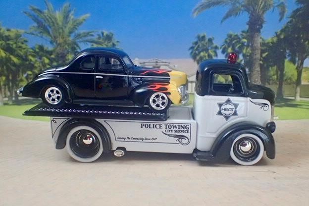 Police 1947 Ford COE Flathead V8 Flatbed Car Hauler 1/64 Scale Limited Edition N