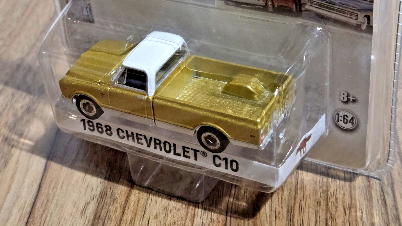 GREENLIGHT 1/64 1968 CHEVROLET C-10 ANNIVERSARY COLLECTION SERIES 2