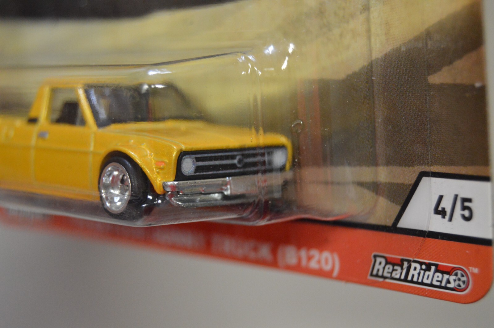 Hot Wheels JH3 Japan Historics White Mazda Cosmo + Yellow 75 Datsun Sunny Truck