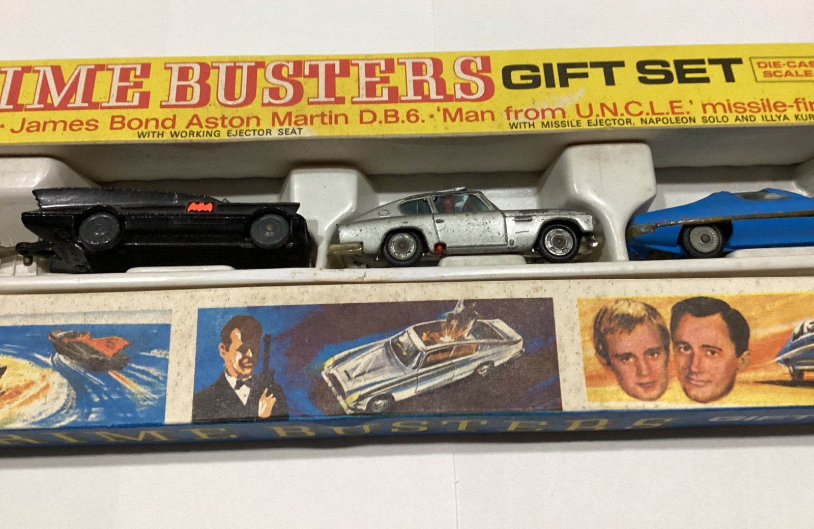 1966 CORGI junior Crime Busters Batman James Bond Diecast Model Gift Set 3008