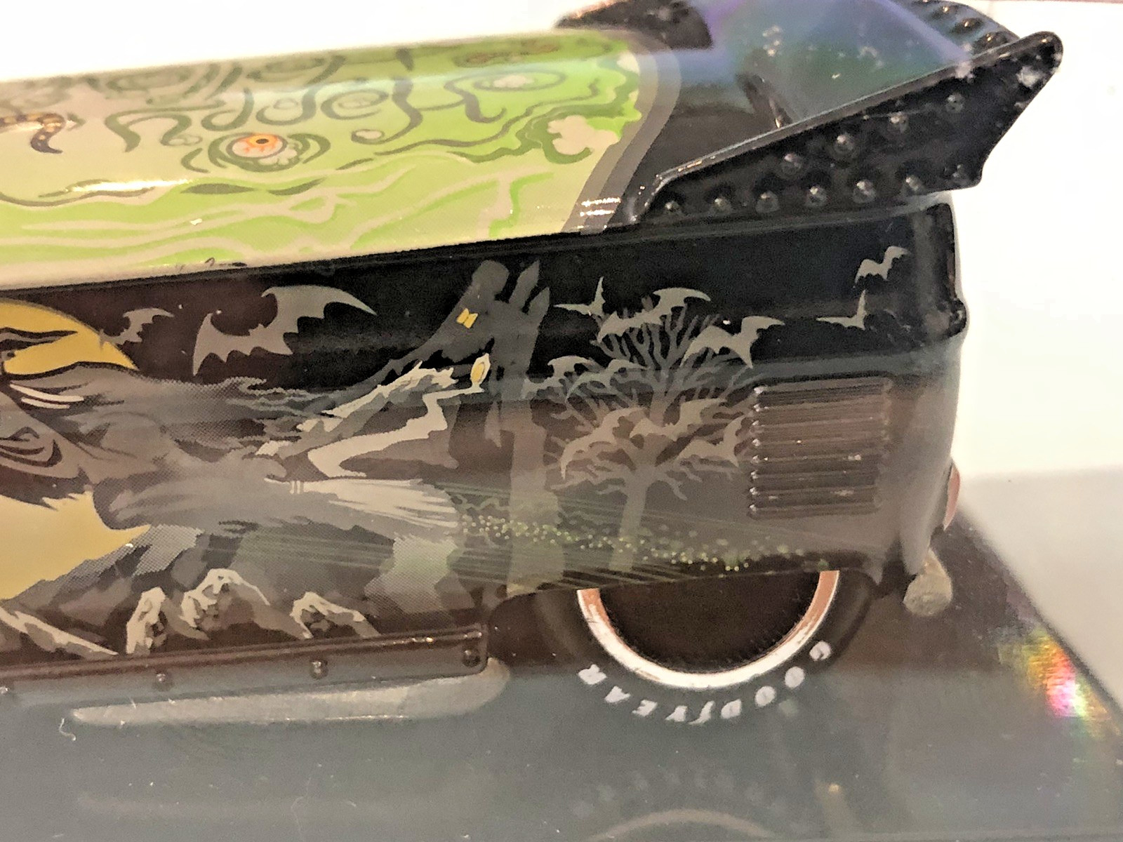 Liberty Promotions & Hot Wheels 2005 Halloween Witch VW Drag Bus – 1:64