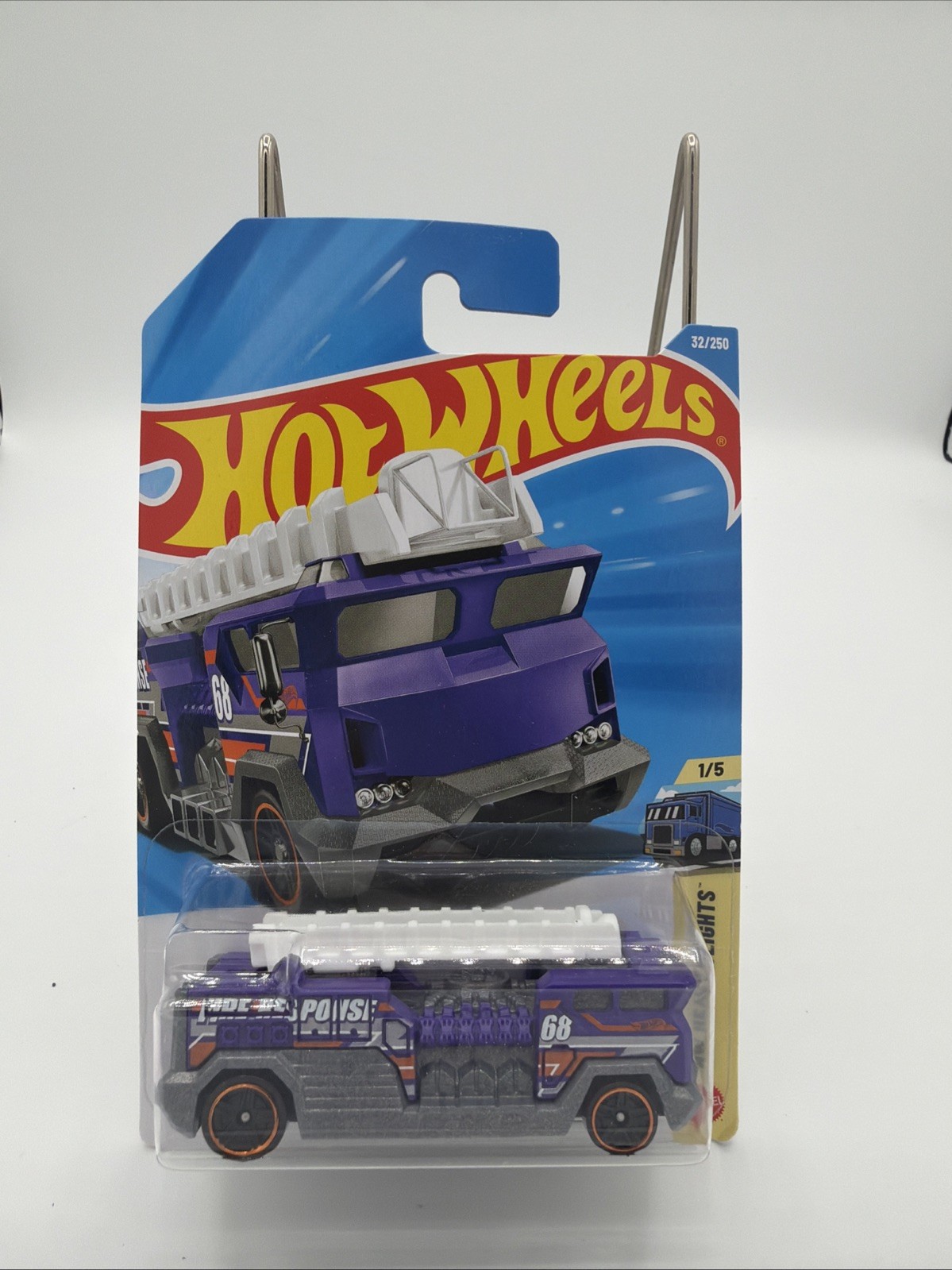 HOT WHEELS 2026 5 ALARM PURPLE 32/250 JJJ03 HW HEAVYWEIGHTS KEVIN CAO DESIGN