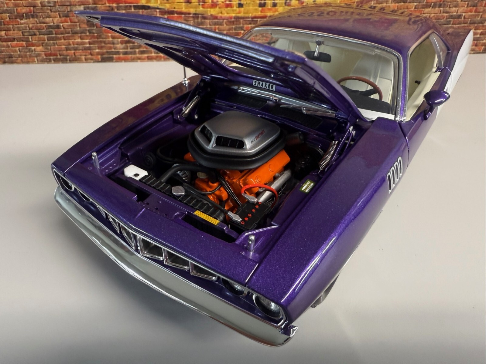 1/18 scale, YCID #40, 1971 CUDA, 440/6 pack shaker hood, 1 of 199, PLEASE READ