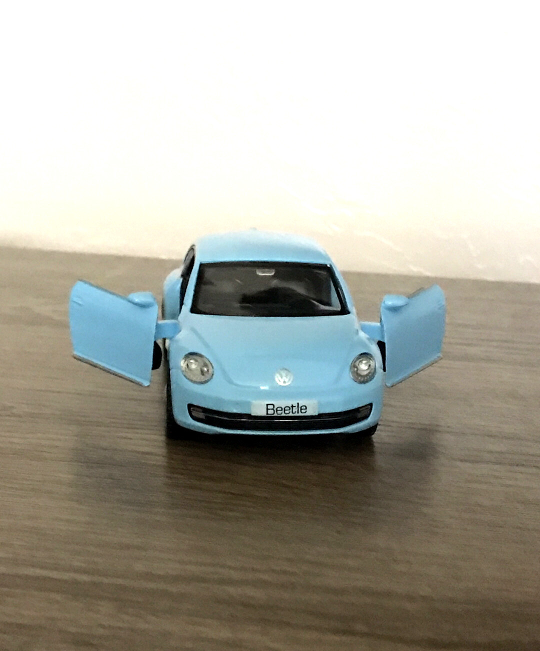 VOLKSWAGEN NEW BEETLE (A5) CAR RARE AQUA BLUE VW ~1/36 DIECAST COLLECTORS MODEL