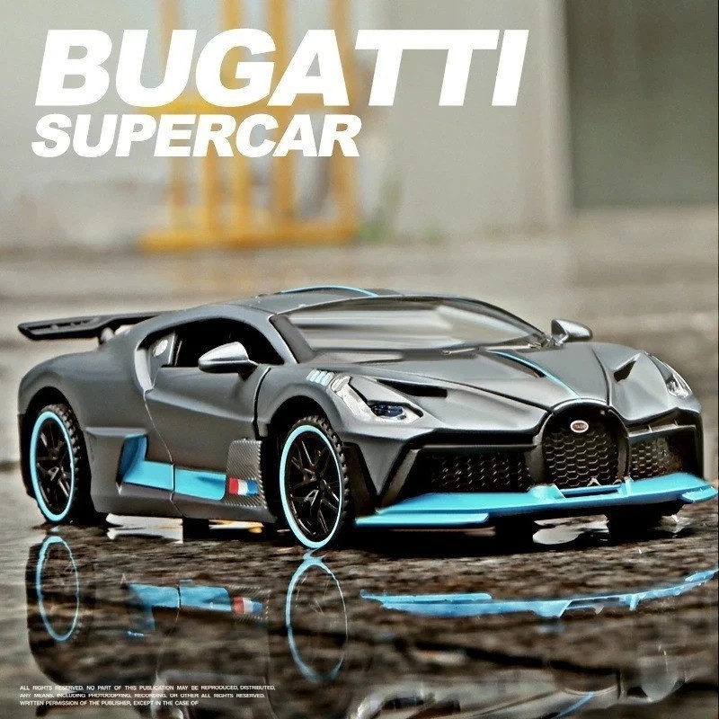 1:32 Bugatti Divo Alloy Diecast Car Model – Sound Light Pull-Back Toy Gift