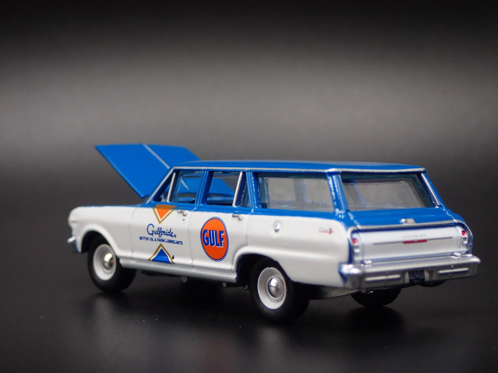 1963 63 CHEVY CHEVROLET NOVA II 400 STATION WAGON 1:64 SCALE DIECAST MODEL CAR