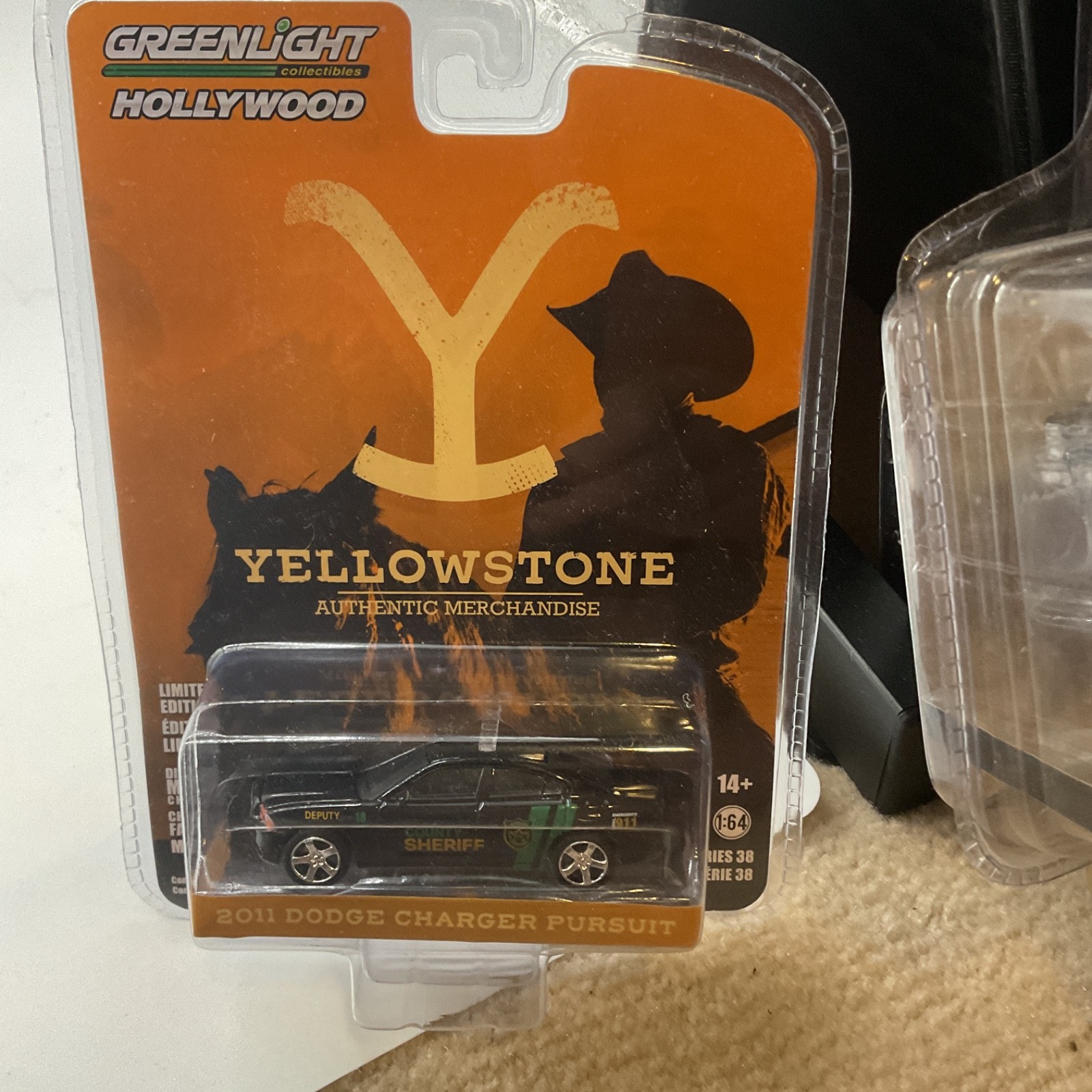 Greenlight Hollywood Series 38 “Yellowstone” 2011 Dodge Charger Pursuit 44980-D