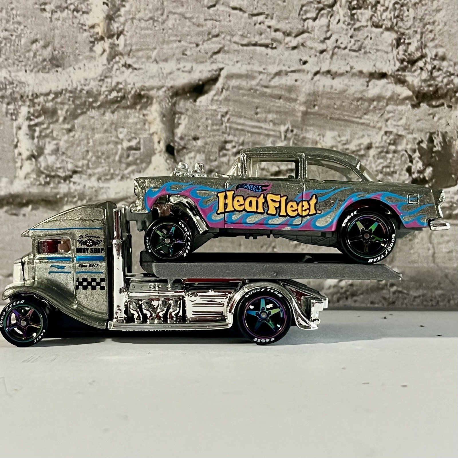 Hot Wheels • Custom • ‘55 Chevy Bel Air Gasser & Fast Bed-Hauler • Real Riders