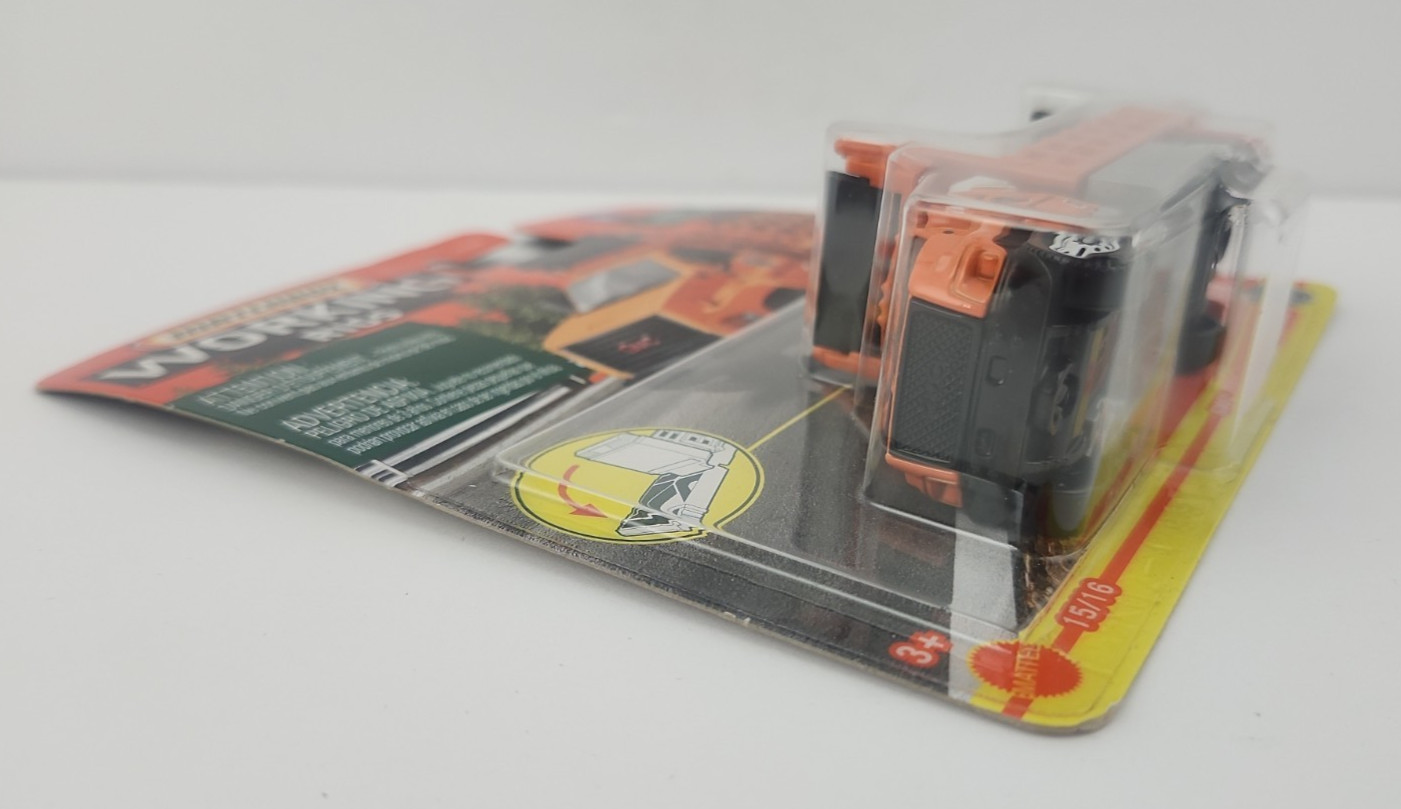 2 Matchbox Matchbox GMC 3500 Attenuator Truck Orange Yellow Working Rigs