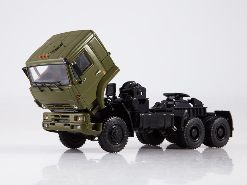 1:43 StartScaleModels Russia 6X6 Kamaz 65225 all wheel drive Tractor w/ Trailer