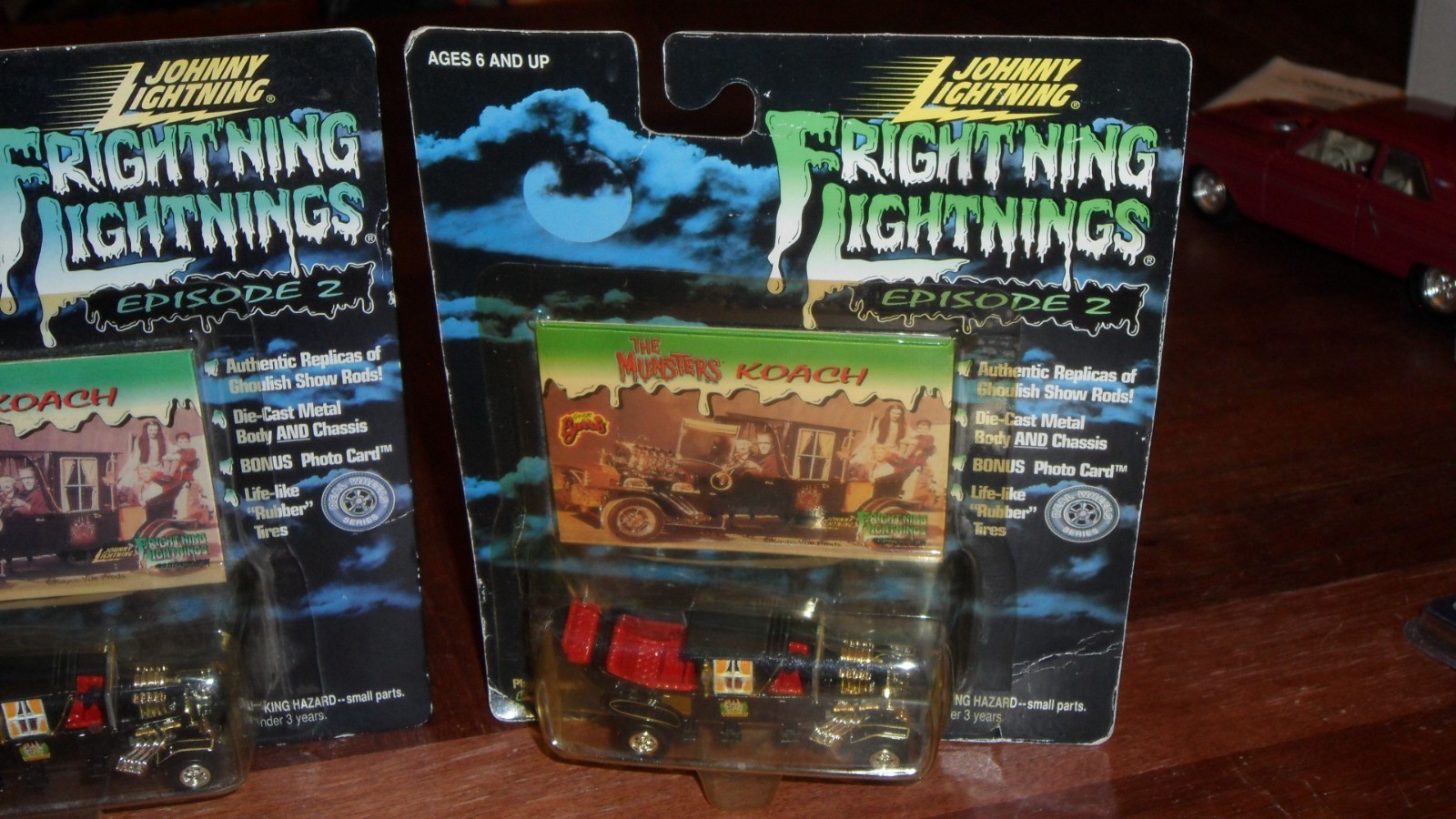 2X Johnny Lightning Munsters Barris Koach Episode 2 & Green Hornet Black Beauty