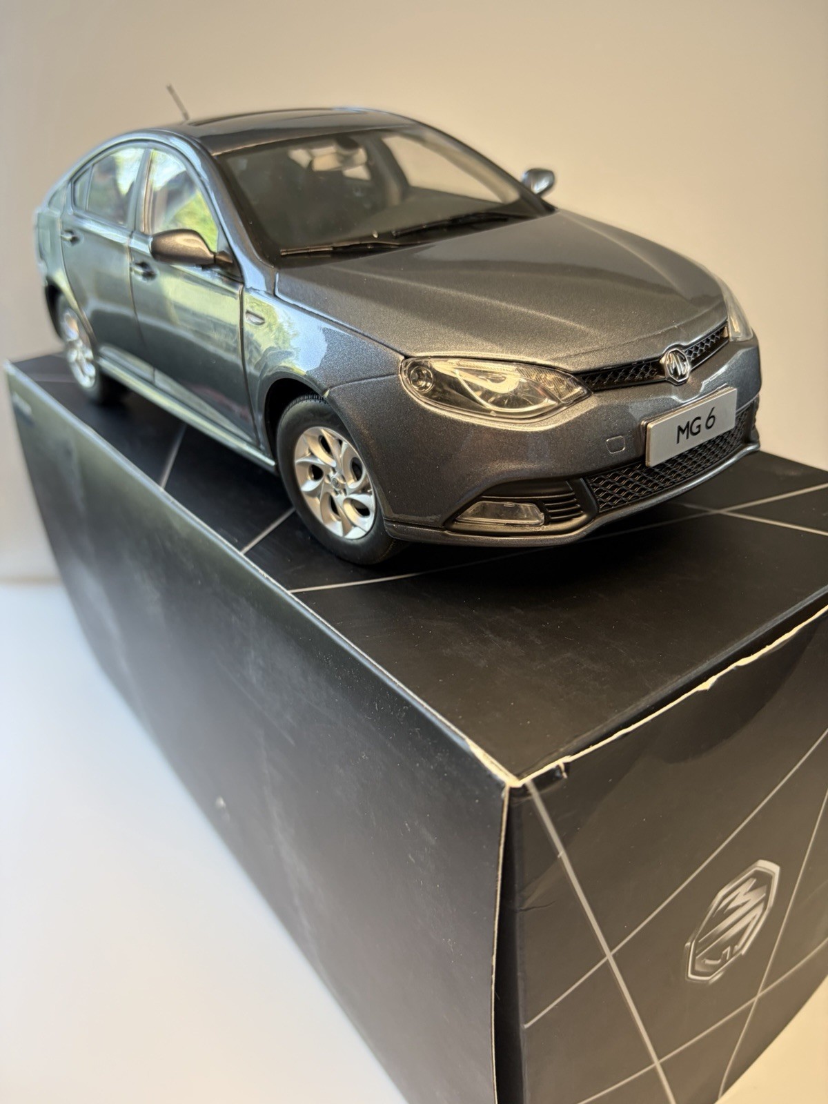 Rare Saic Motors 1:18 Dealer Edition MG 6 In Gunmetal Grey Boxed