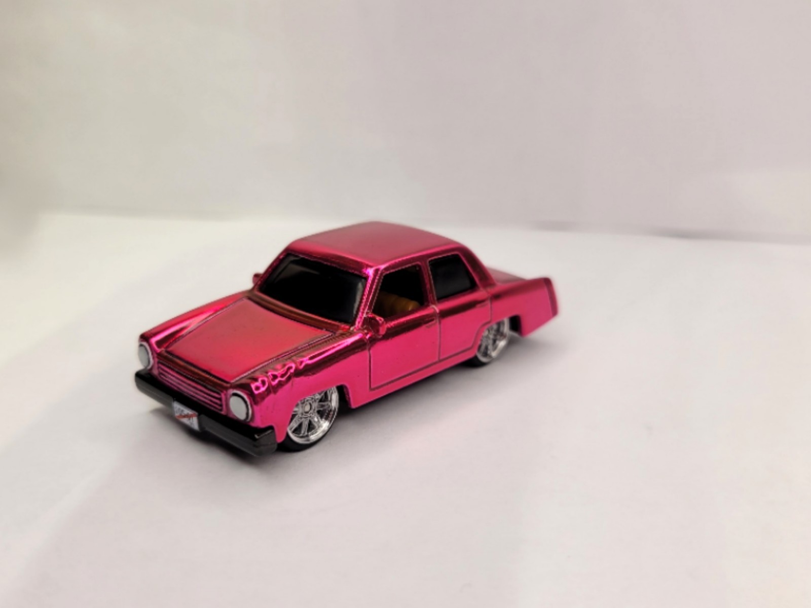 Hot Wheels THE SIMPSONS FAMILY CAR Custom Super Spectraflame & Real Riders 1:64