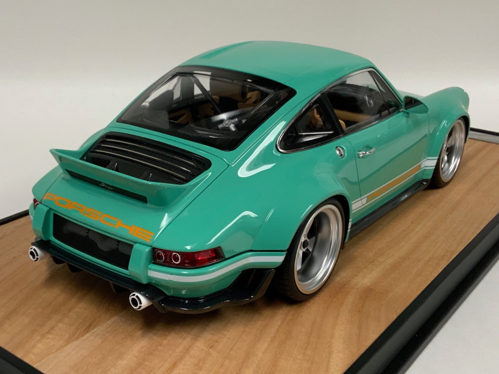 1/12 scale IVY model of the Porsche 911 Singer DLS Teffany Blue Wood Base 40 pcs