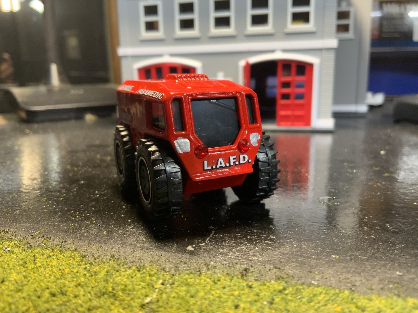 Matchbox Customized LA City Fire Dept. Sherpa N 1200