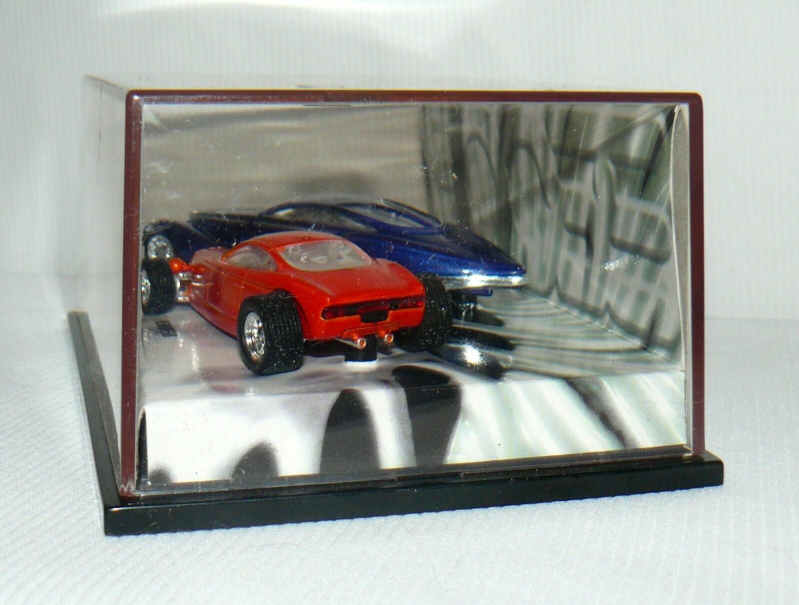 FOOSE DESIGN ” MANHATTAN & HEMISFEAR ” 1/64 100% HOT WHEELS 2 CAR SET BAD BOXES