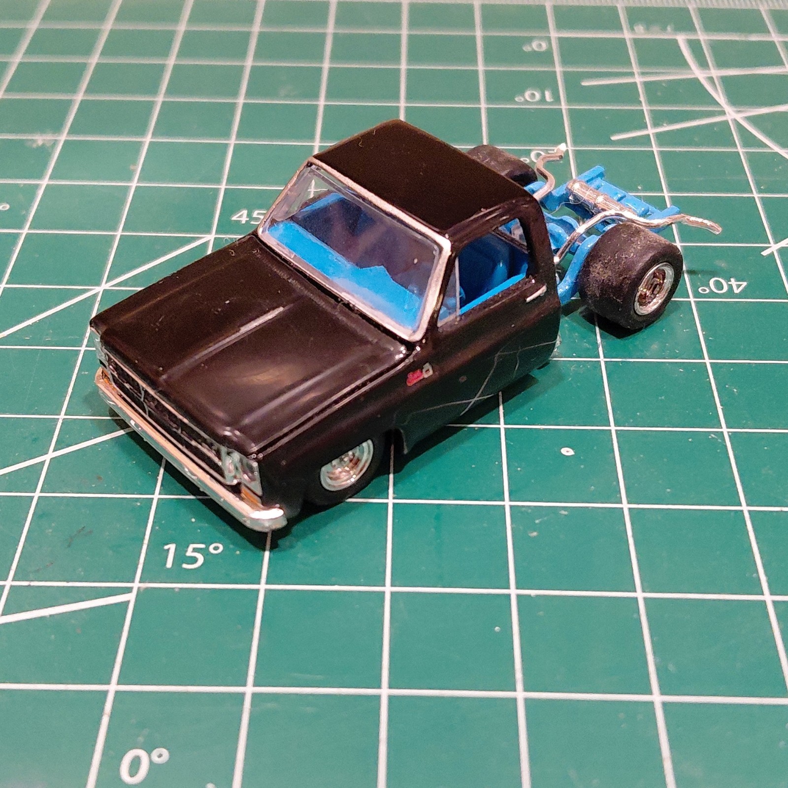 M2 Machines 1976 GMC Truck Custom Hot Rod Cab Chassis Black Blue 1:64 Loose