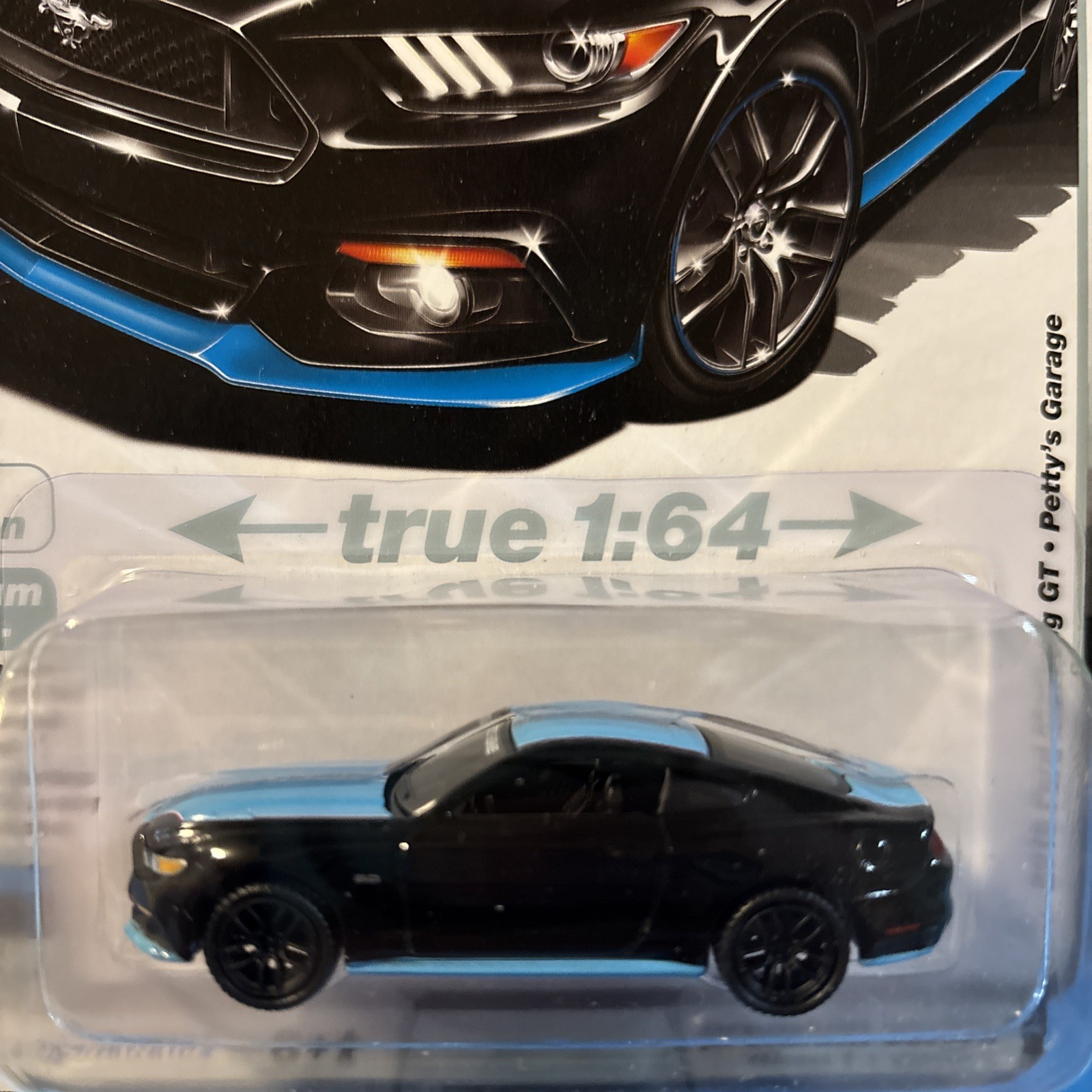 Auto World 2015 Ford Mustang GT Petty Garage *Black and Petty Blue*