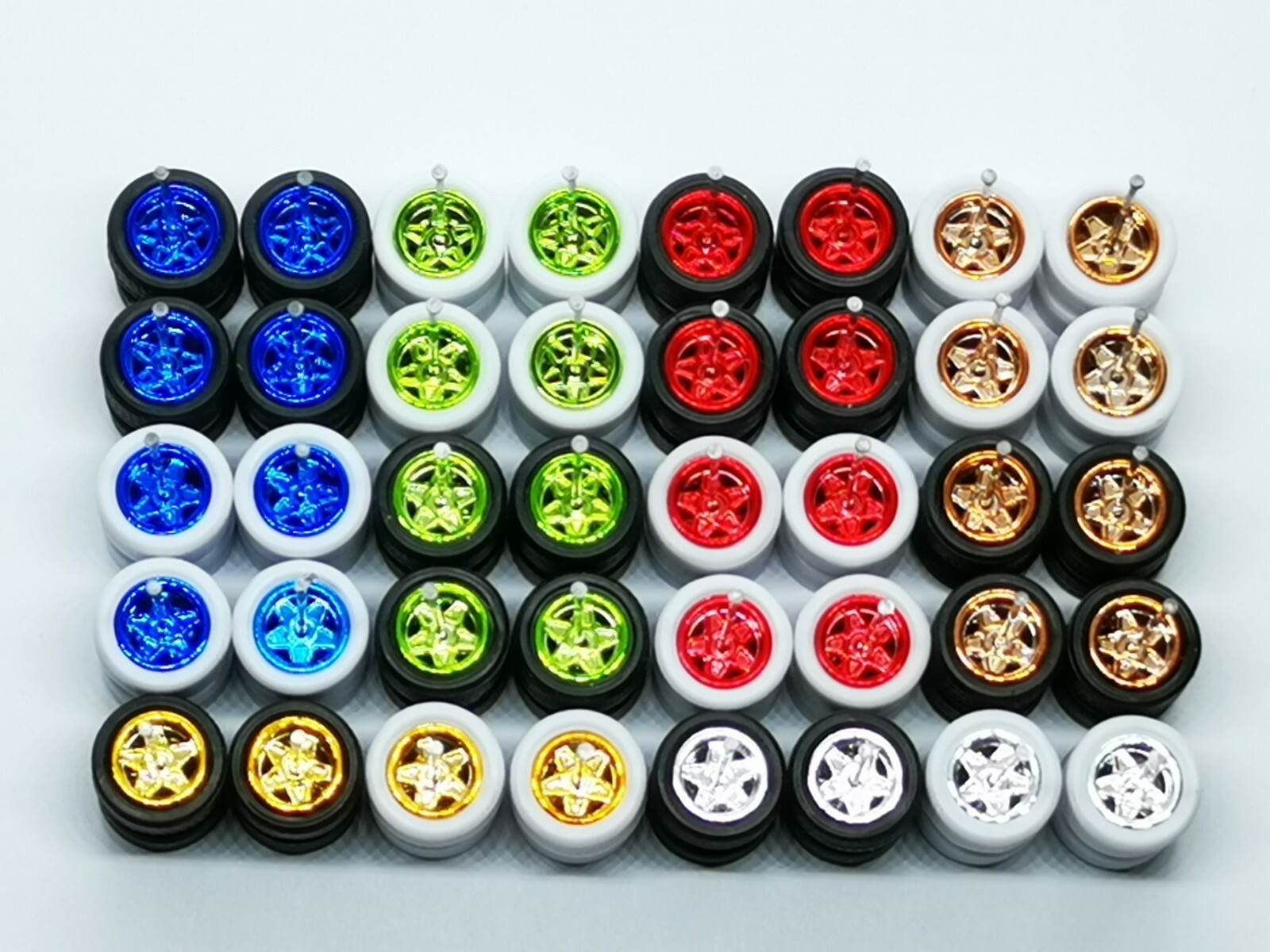 Hot Wheels 5 Star Wheel Long Axle 10 mm Rubber Tires fit 1:64 – 20 sets Mix