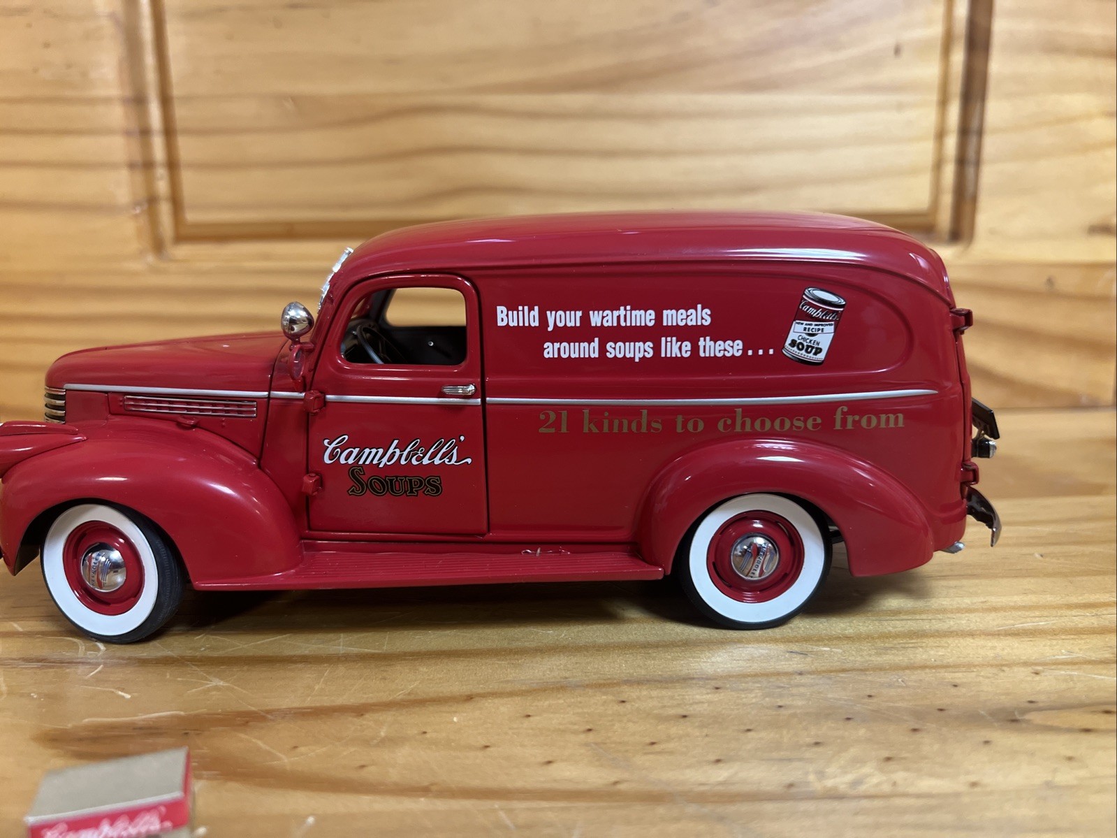 1940’s Campbells Soup Delivery Truck Panel Red Danbury Mint Diecast Replica 1:24