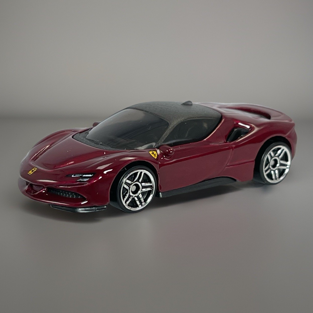 2025 Hot Wheels FERRARI SF90 STRADALE MOTOR SHOW Dk Red Diecast 1:64 Car