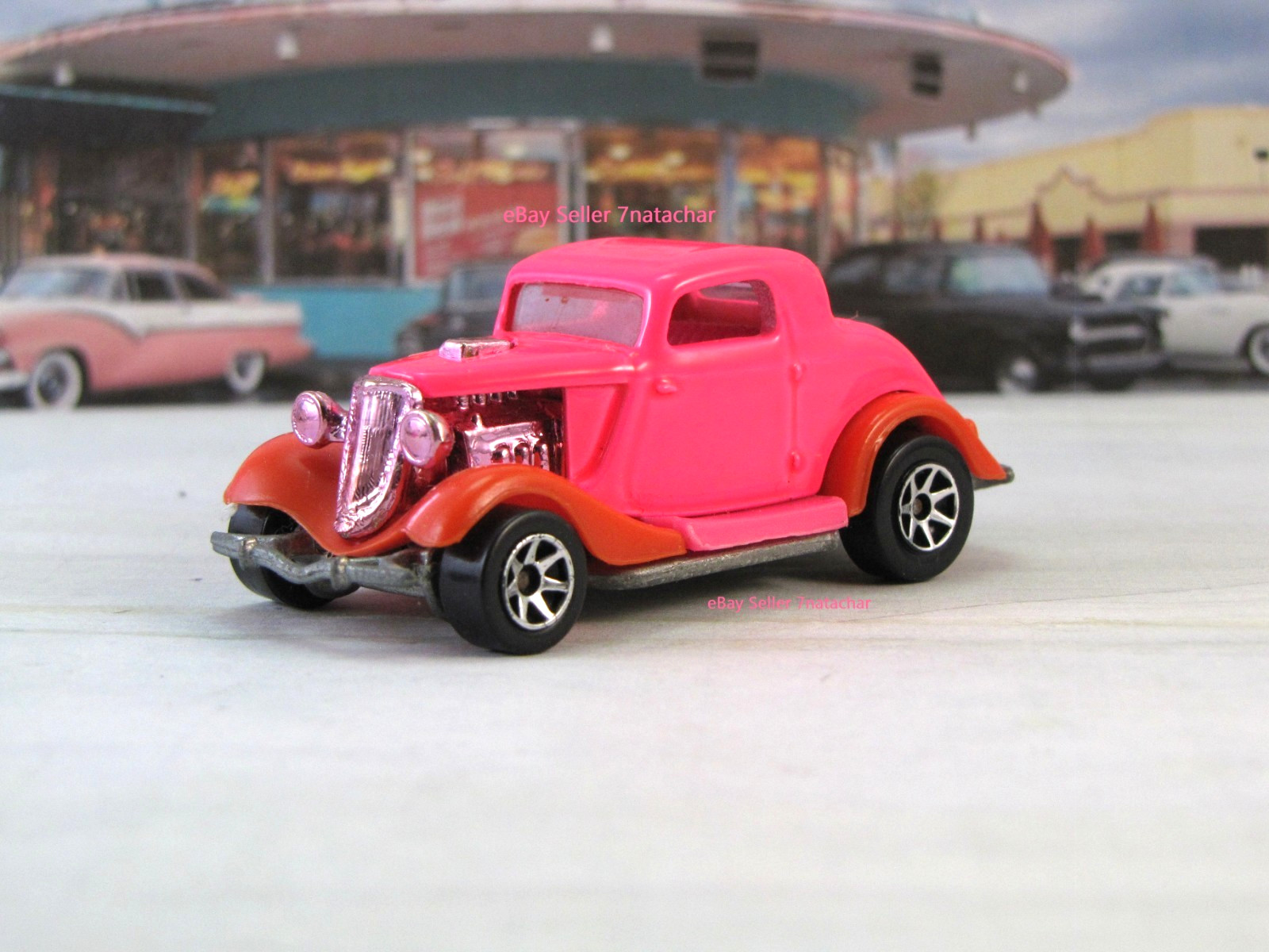 1933-1934 Ford Coupe Pink Flathead V8 Hot Rod Model Collectible Car F