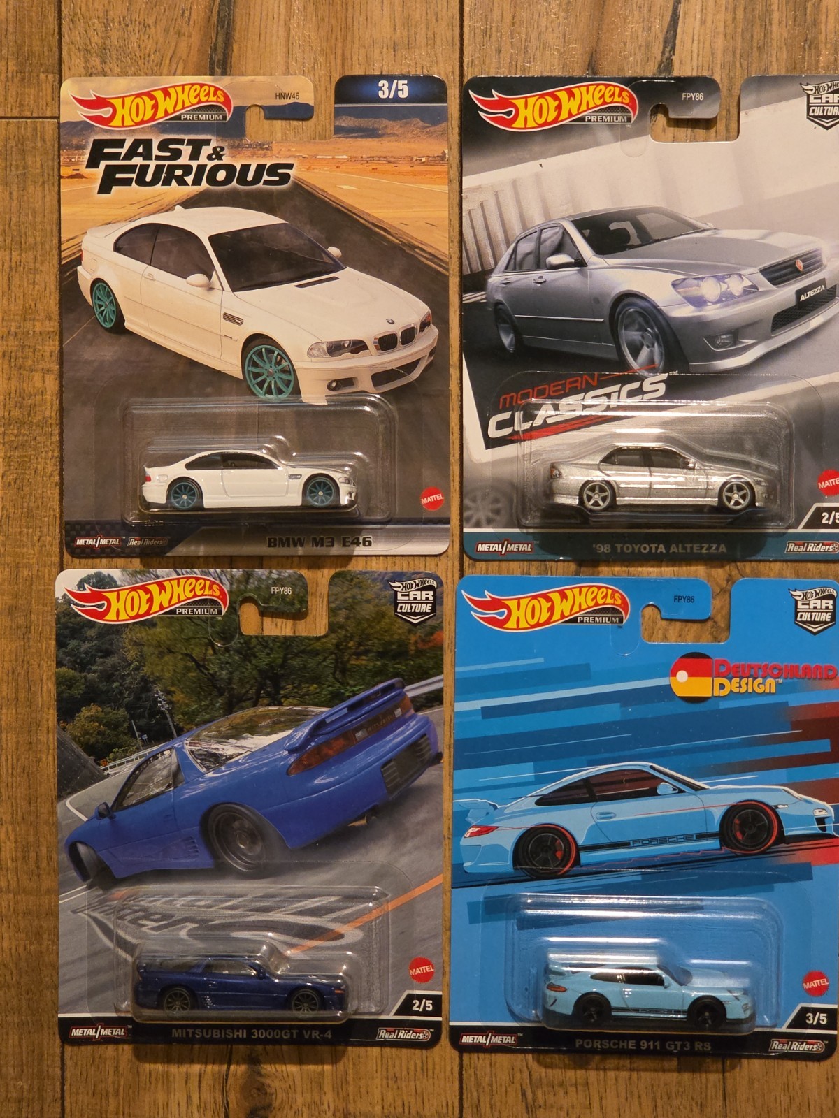 8 Hot Wheels Premium Porsche, Nissan, Toyota, Honda, BMW. Mitsubishi, Audi