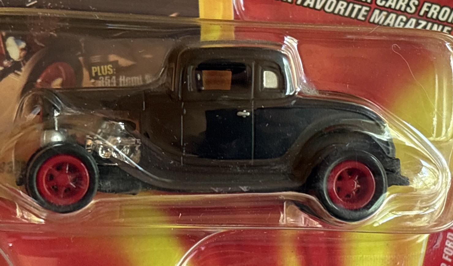 Johnny Lightning 1932 Ford Coupe Rod & Custom Diecast 1:64 Black Hot Rod Car