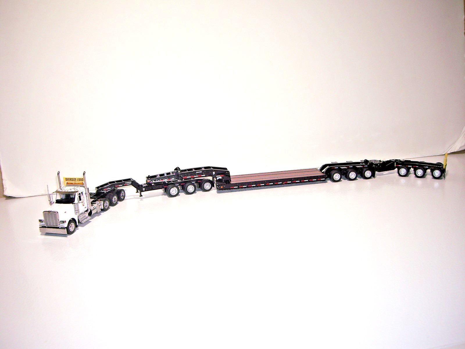 DIECAST MASTERS 1/64 PETE 589 & TRAILKING LOWBOY, JEEP&BOOSTER SAME SCALE AS DCP
