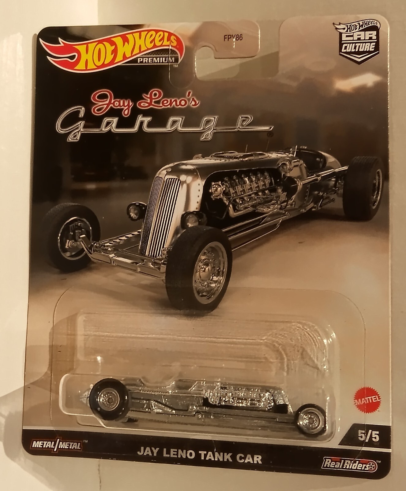 Hot Wheels Car Culture Jay Leno’s Garage 5/5 Tank Car HCJ85 Chrome
