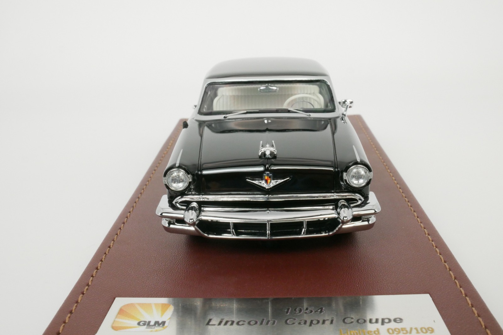 Lincoln Capri coupe 1954 – Regent Black – 1 of 109 – 1/43 GLM GLM102001