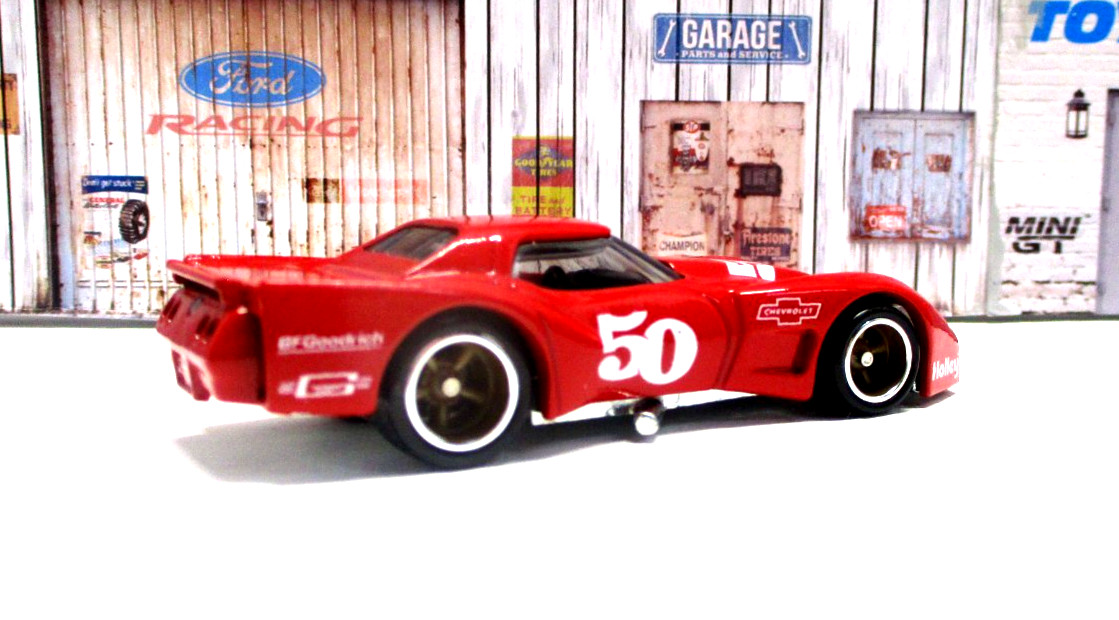 2026 Hot Wheels Vintage Racing ‘ 76 Greenwood Corvette Real Riders New/Loose!