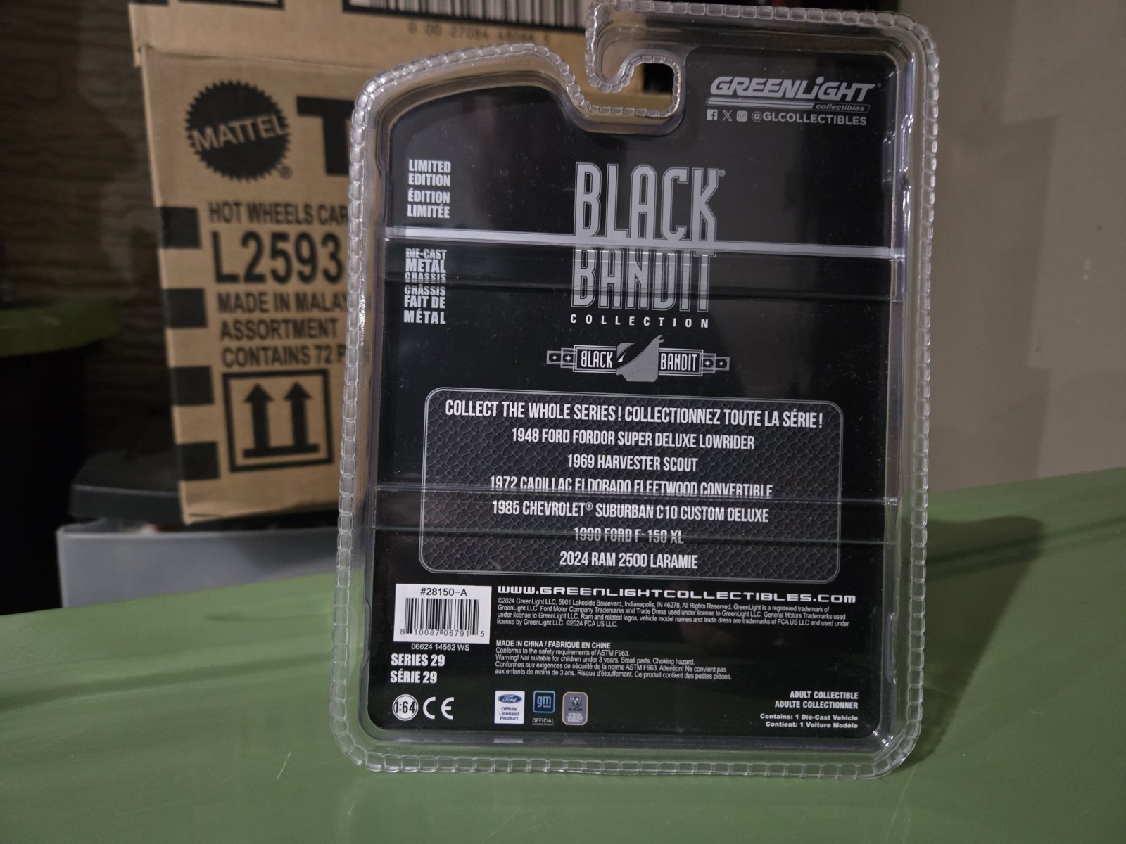 GREENLIGHT RAW SUPER CHASE BLACK BANDIT 1948 FORD FORDOR SUPER DELUXE LOWRIDER!