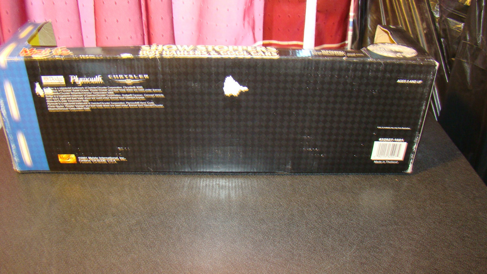 Maisto – 1:24 Show Stoppers Hot Haulers & Cool Cars Series – 5 – Plymouth 2001