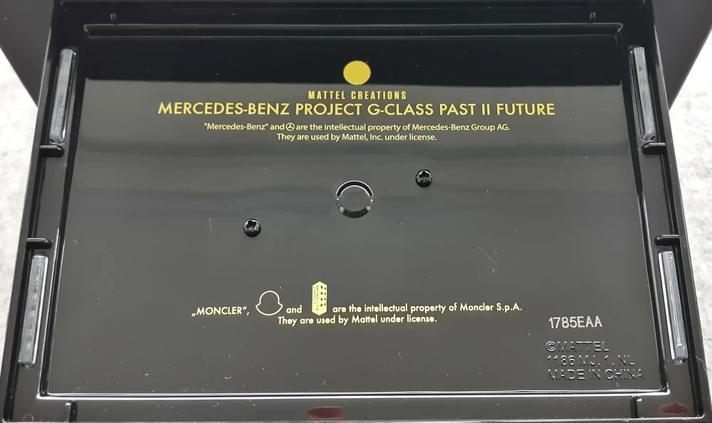 HOT WHEELS X MERCEDES-BENZ PROJECT G-CLASS PAST II FUTURE NIGO NEW IN BOX SEALED