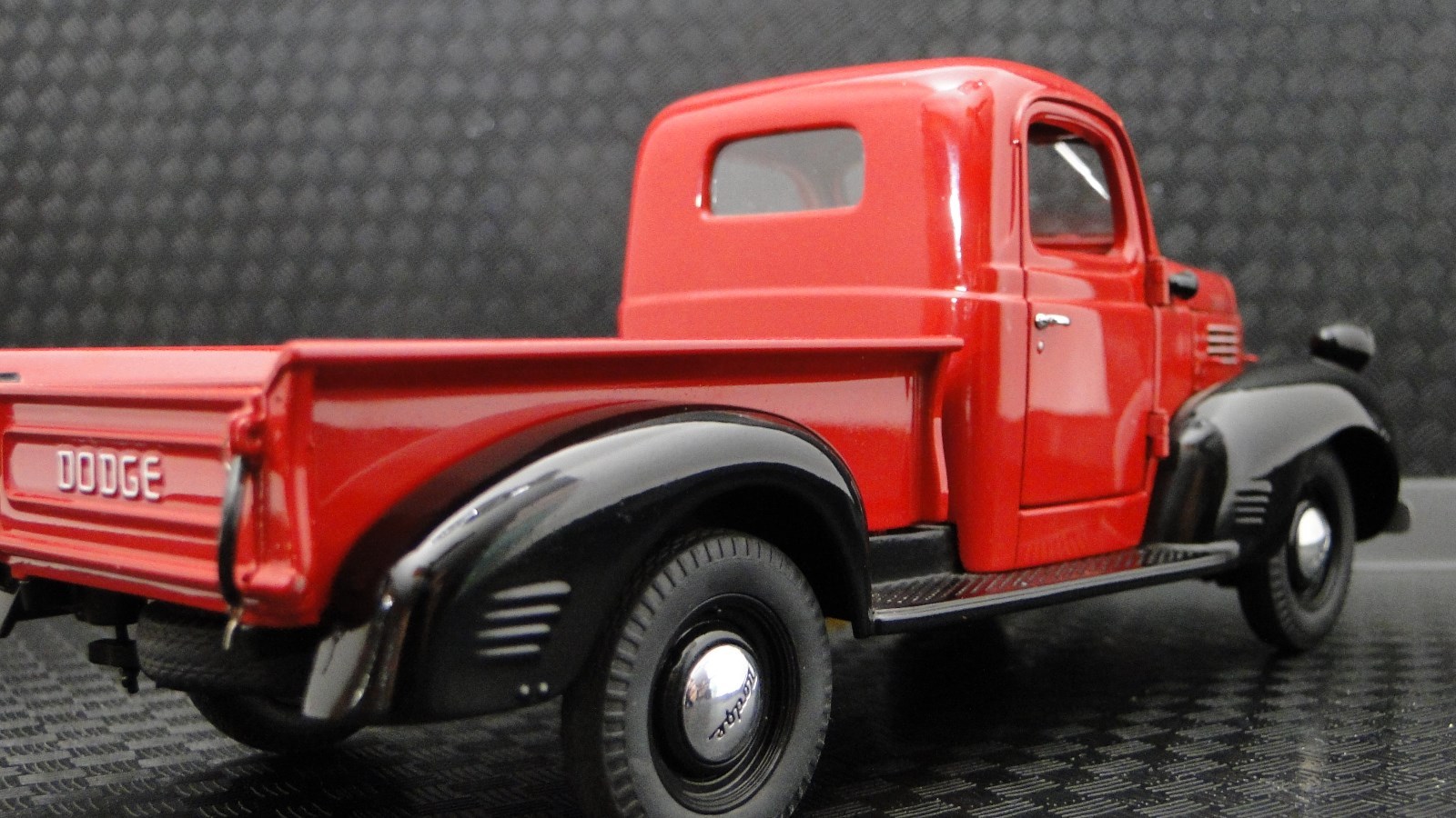 Dodge Ram Pickup Truck Car Built Metal Model Classic Promo