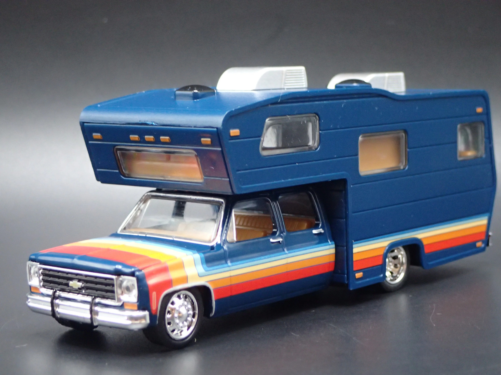 1975 75 CHEVY CHEYENNE SUPER 30 DUALLY SQUARE BODY TRUCK w/ CAMPER 1/64 DIECAST