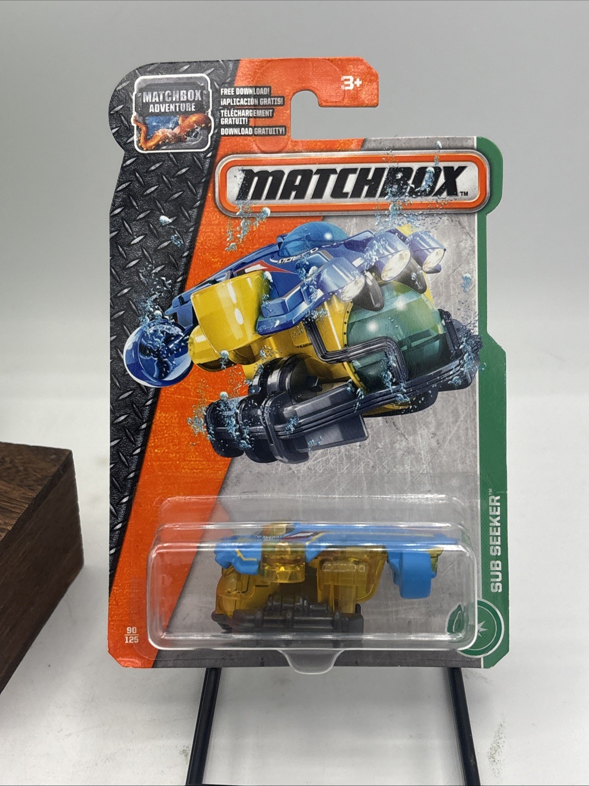 MATCHBOX 2017 MBX ADVENTURE – SUB SEEKER BLUE AND YELLOW ST56