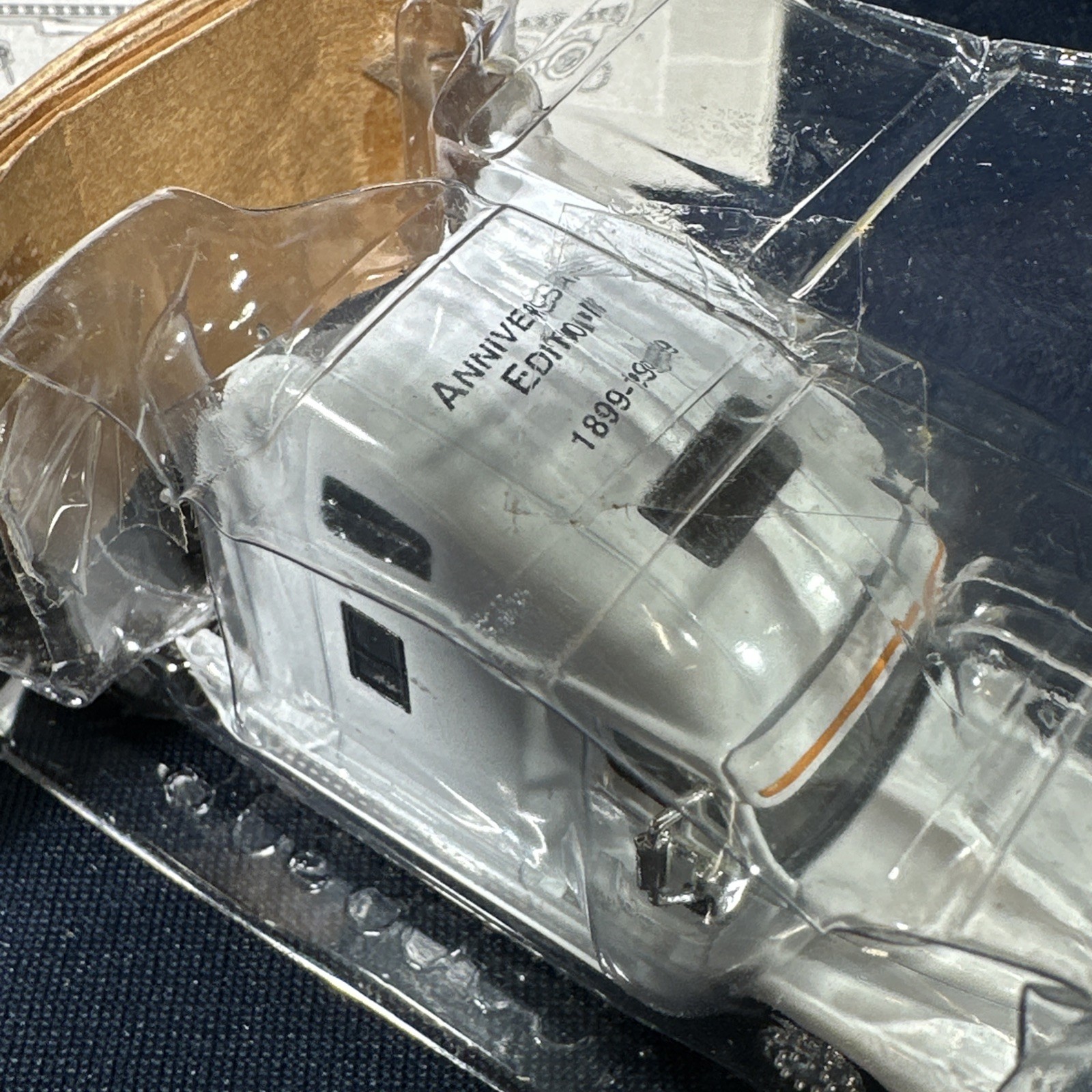 New Idea C120 Freightliner Semi SpecCast 1/64th Scale Limited Edition NIB