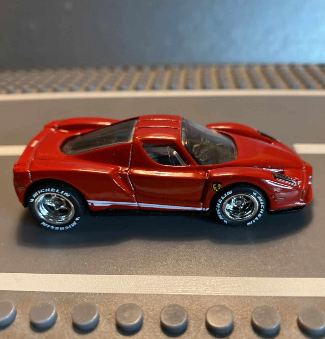 Hot Wheels Enzo Ferrari Red CUSTOM Super Real Riders Wheel Swap 2011