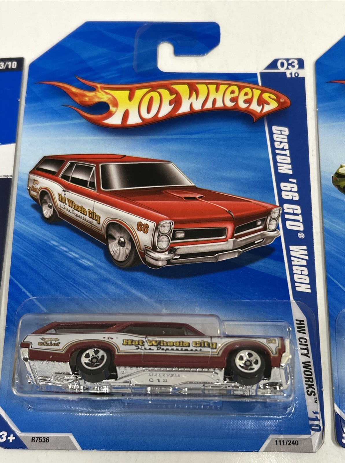 Hot Wheels 2010-011 GTO Wagon Red, Yellow, Buick, Chevelle, Firebird Lot 5