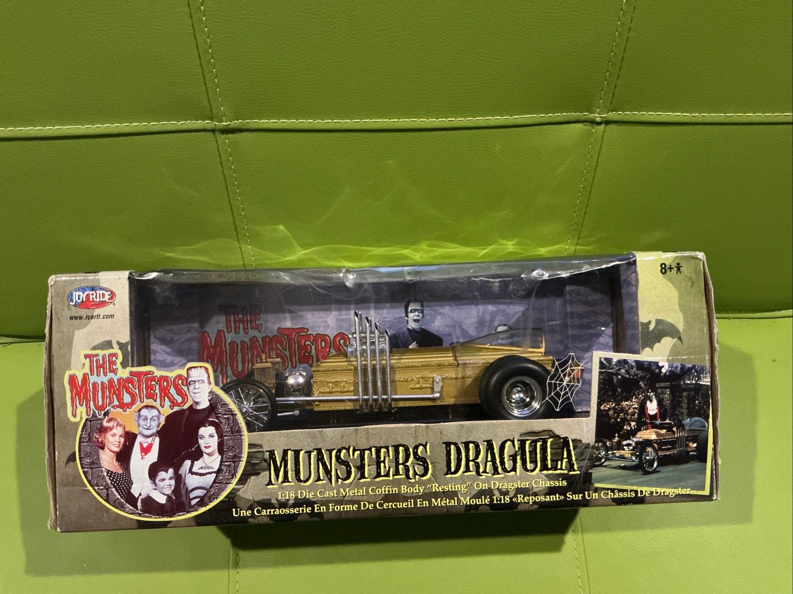 Munsters Dragula Diecast Metal Coffin Dragster Car 1:18 Joyride 2003 NEW