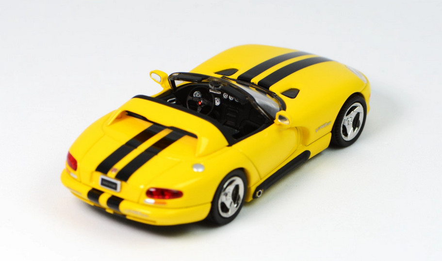 GFCC 1/64 Viper Hard Top Dodge Viper GTS Alloy Automobile Model Ornaments